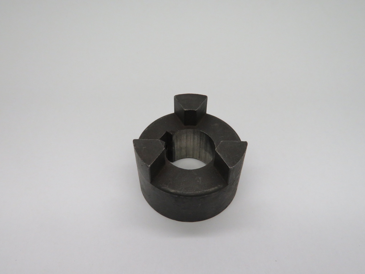 Generic L095-1 Jaw Coupling 1" Bore USED
