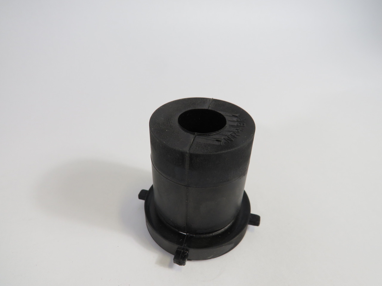 Toyota 90385-18022 Bush For Rear Spring Shackle ! NOP !