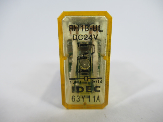 IDEC RH1B-UL-DC24V Relay 24VDC 10A 240VAC 5-Blade USED