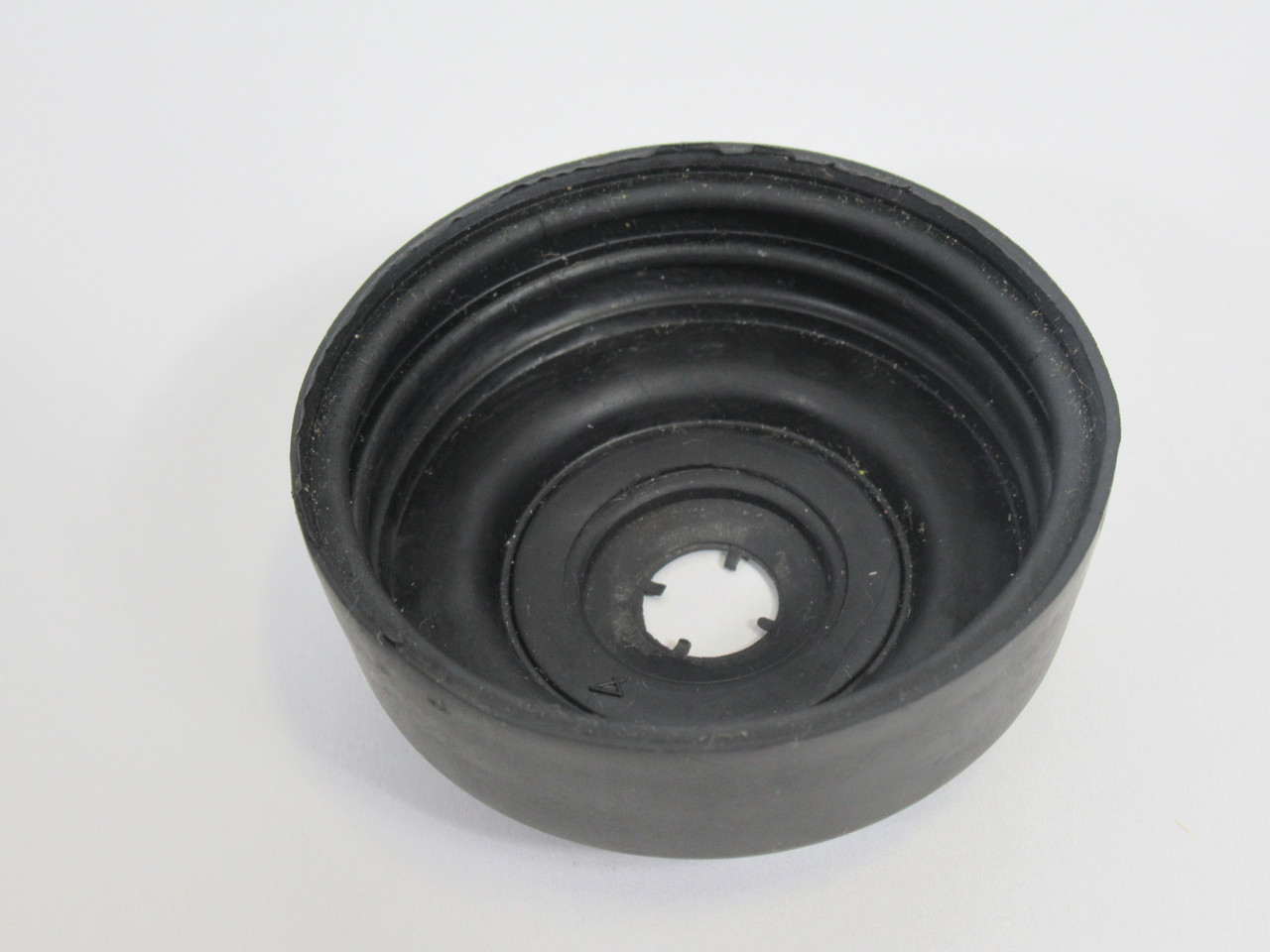 Pass & Seymour Legrand DC1 Dust Cover for Old-Style Turnlok Devices USED