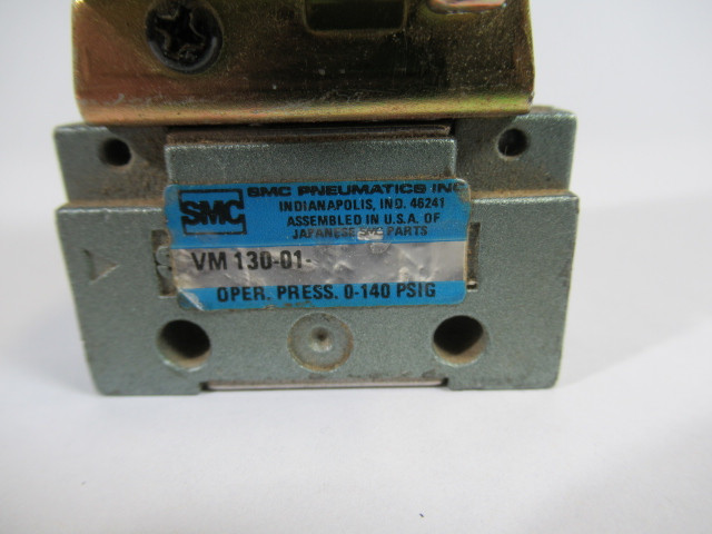 SMC VM130-01-34BA Mechanical Poppet Valve 0-140PSIG USED