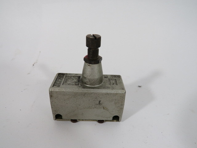 SMC AS3000-02 Pneumatic Control Valve 1/4" NPT USED
