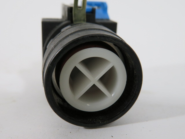 IDEC HW1B-M1F10 Round Push Button 1NO MISSING CAP USED