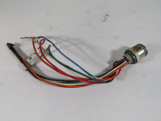 Daniel Woodhead 47205+ Male Receptacle 12" 600V 7A USED