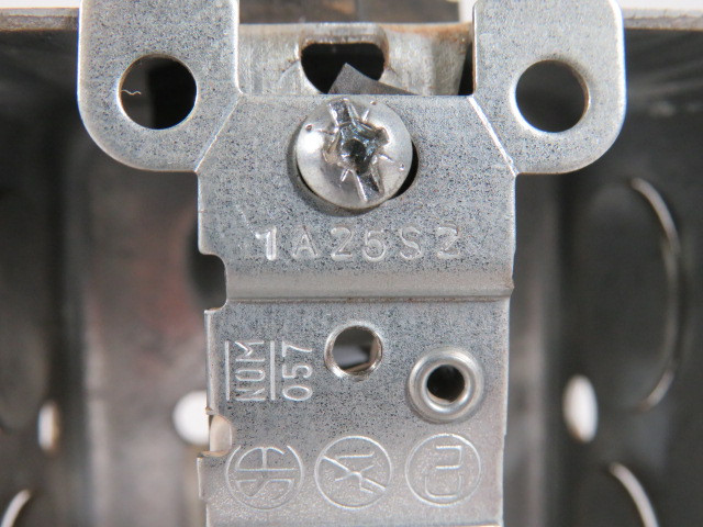 Leviton 1451-W Light Switch W/ BC1110 Utility Box 100VAC 15A USED