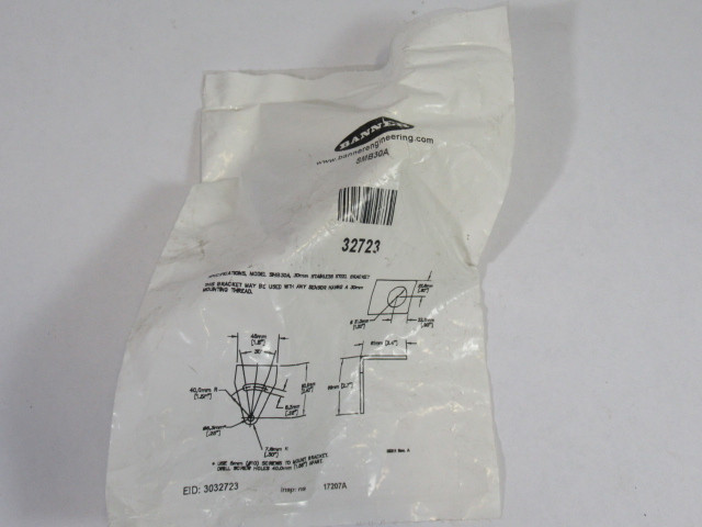 Banner SMB30A Right Angle Mounting 1-1/4" Opening for 30mm Thread ! NWB !