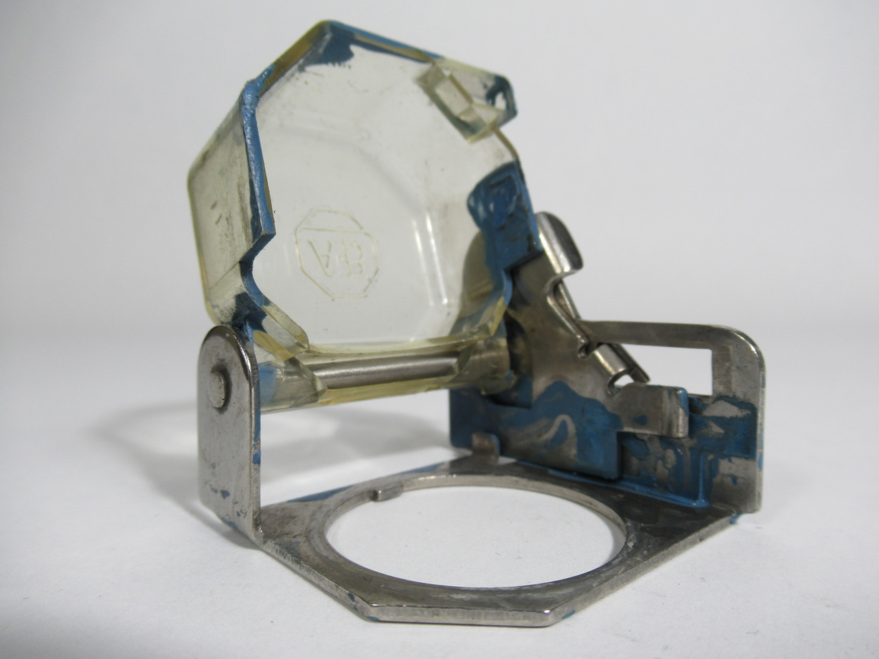 Allen-Bradley 800T-N156 Padlocking Cover Attachment for Push Button USED