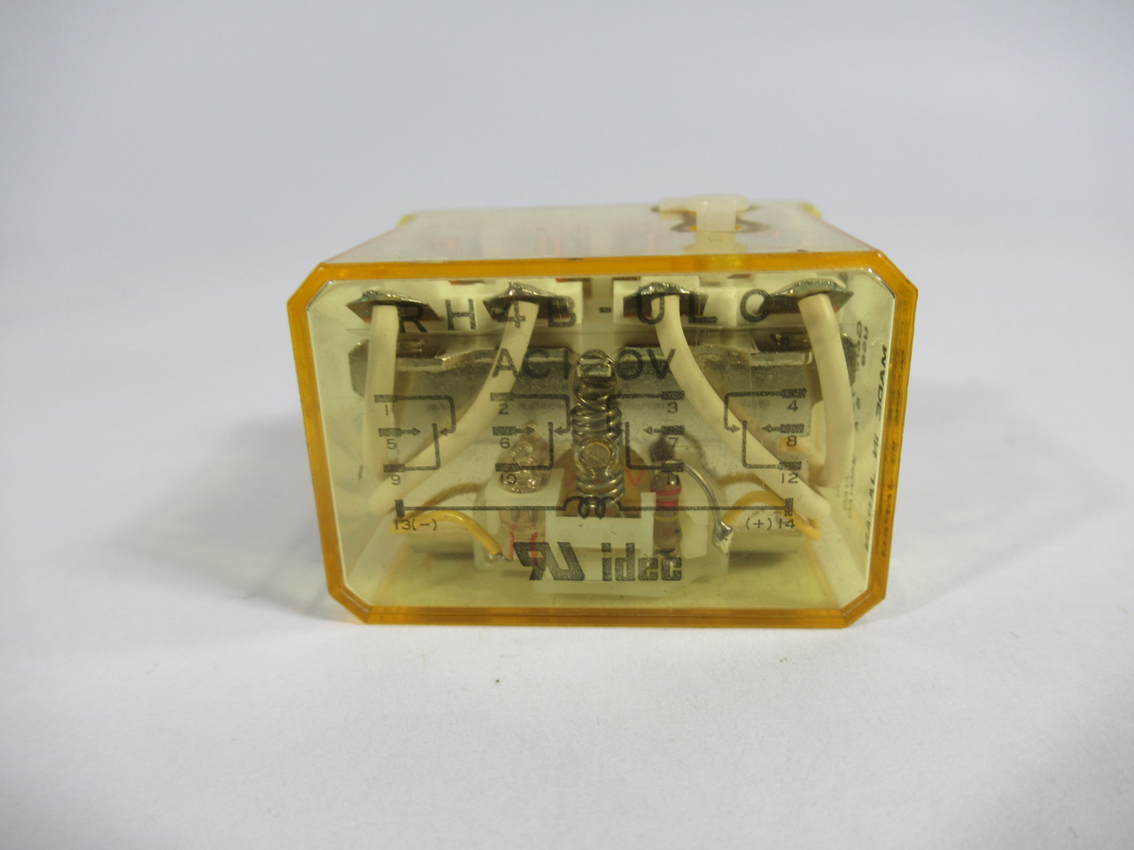 IDEC RH4B-ULC Relay 120VAC 10A USED