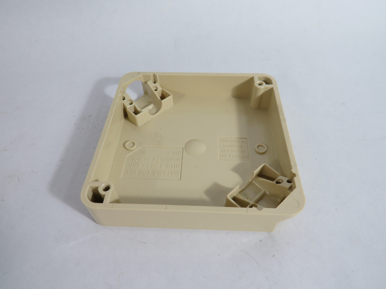 Hubbell HBL4PBI QuadPlex Receptacle Box 4" MISSING COMPONENTS ! NEW !