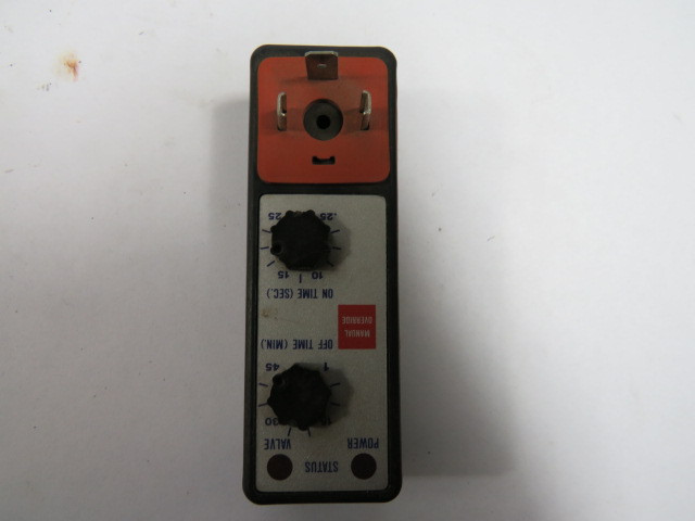 Canfield Connector Sandwich CRT Condensation Remover Timer 120-240VAC 1A USED