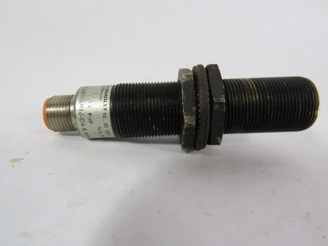 Allen-Bradley 871Z-DW5NP18-D4 Proximity Sensor 10-30VDC 200mA 5mm R USED