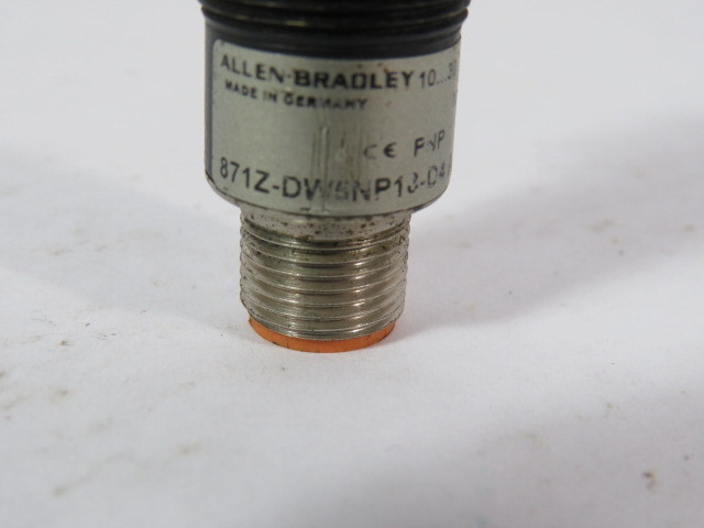 Allen-Bradley 871Z-DW5NP18-D4 Proximity Sensor 10-30VDC 200mA 5mm R USED