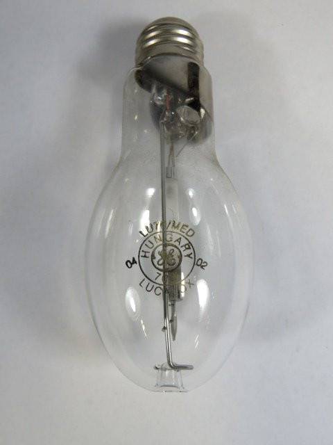 General Electric LU70/MED Lucalox High Pressure Sodium Lamp 70W (11339) NOP