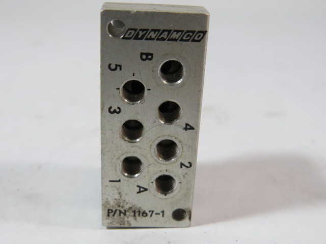 Dynamco LDA0-1167-1 3 Way  Pneumatic Valve W/ Base Mounting Plate USED