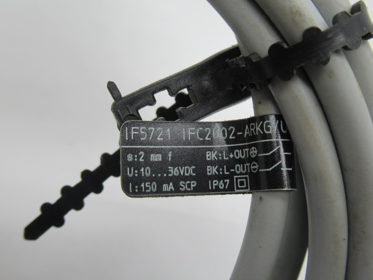 Efector IF5721 Proximity Sensor 10-36VDC 150mA 2mm R USED