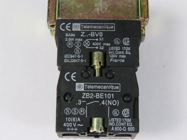 Telemecanique ZB2-BV6 Light Module w/ Contact Block 1NO USED