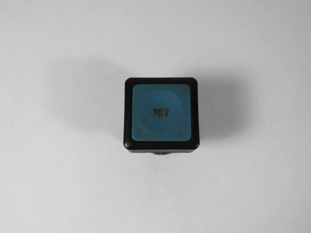General Electric P9SPNLG Blue Push Button "REV" No Mounting Latch USED