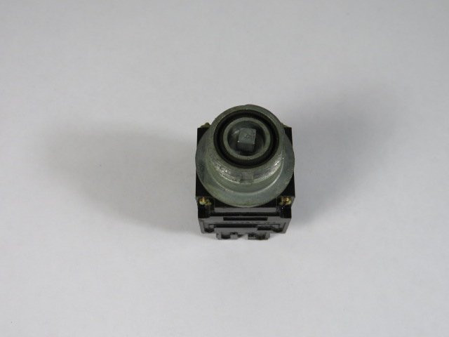 General Electric CR104B622 Selector Switch 2NO/2NC 4-Position No Knob USED