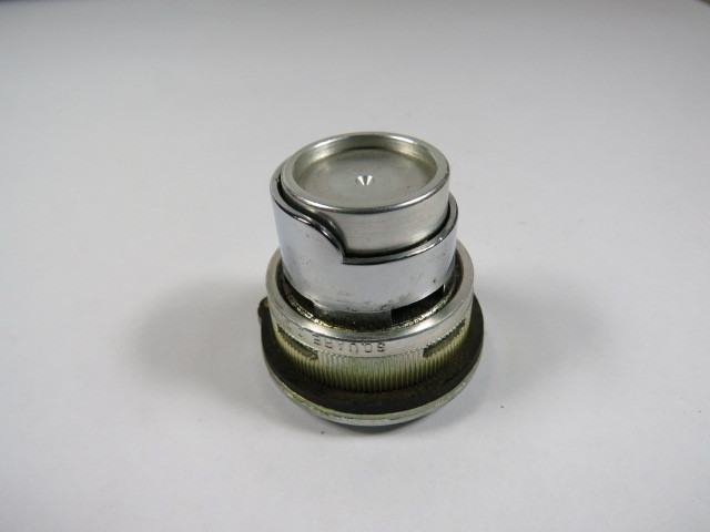 Square D 9001-KR2U Half Shroud Push Button No Color Insert USED