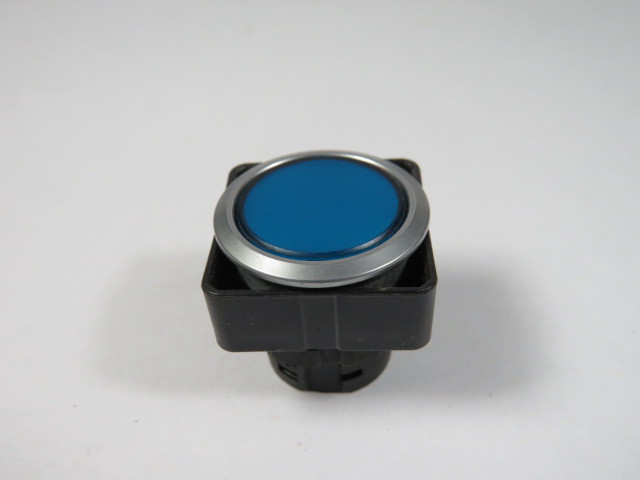 IDEC LW6ML-M1-S Blue Round Push Button Operator Only USED