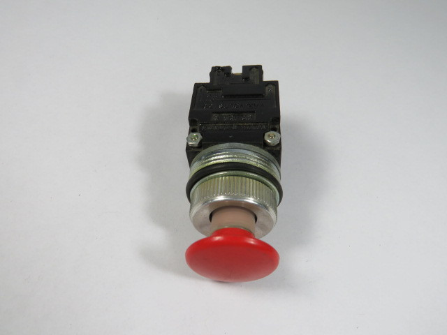 General Electric CR104A8123 Red Mushroom Push Button 1NO/1NC USED