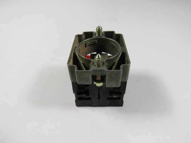 Telemecanique ZB2-BZ104 Contact Blocks w/ Mounting Base 380/400V 2NC USED