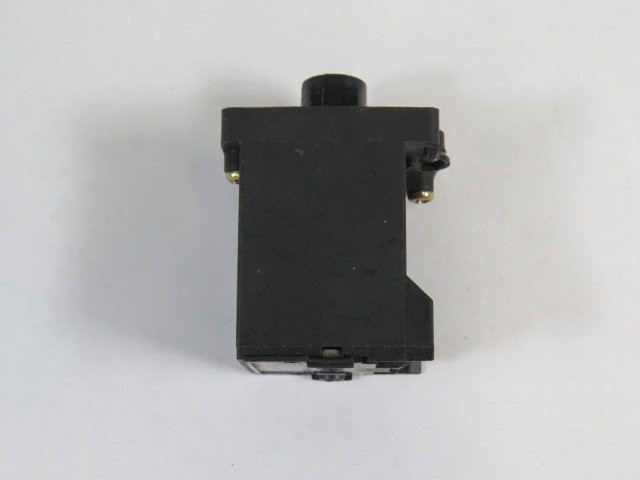 Hanyoung AR-40-A1 Indicator Light Base 6.3V 110VAC USED