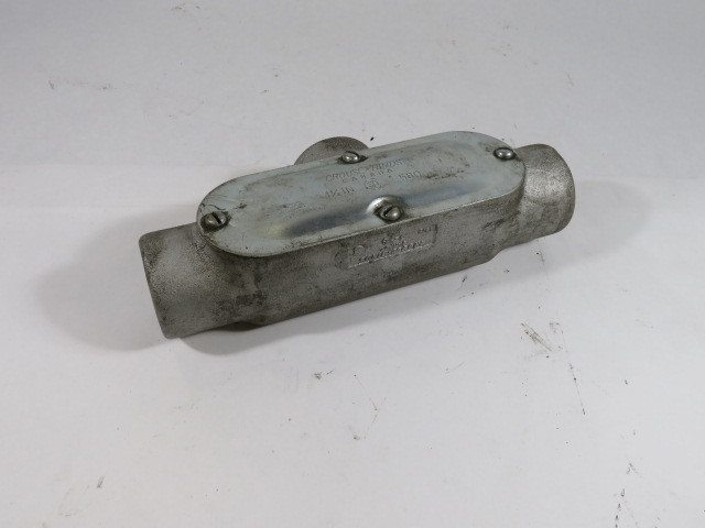 Crouse-Hinds T-58 1-1/2" Threaded Conduit Fitting USED