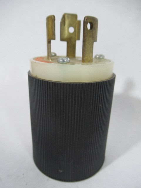 Hubbell 2661CN Twist Lock Plug 30A 125/250VAC 3 P 3 Wire USED