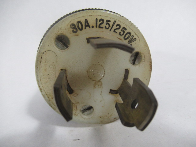 Hubbell 2661 Twist Lock Plug 30A 125/250VAC 3 P 3 Wire USED