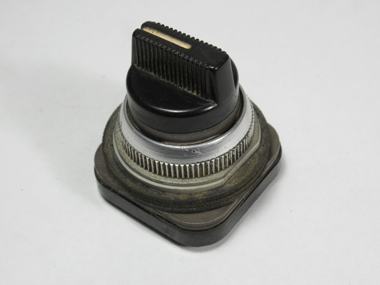Allen-Bradley 800T-J2 Series A Selector Switch Actuator 3-Position USED