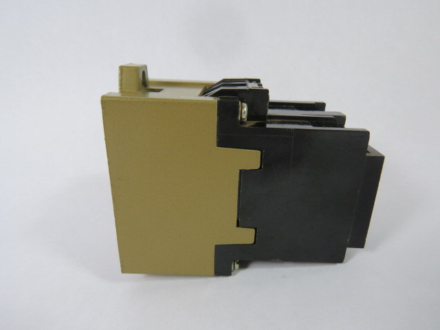 Allen-Bradley 700-P400A1 Series A Relay 110/115-120V 50/60Hz 4NO USED