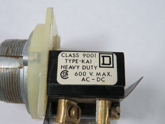 Square D 9001-KR3GH13 Green Push Button 600V 1NO/1NC USED