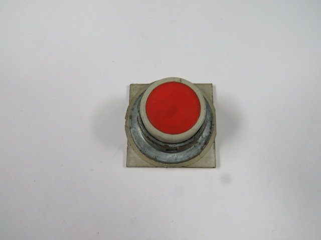 Square D 9001-KR3R Red Push Button Operator w/ Smooth Color Insert USED