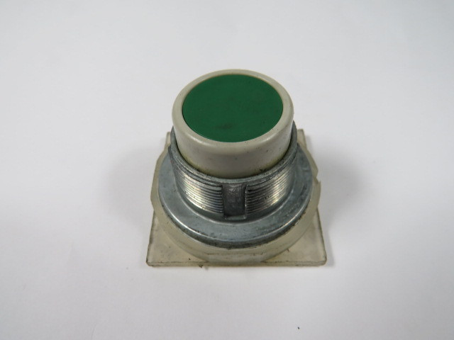 Square D 9001-KR3G Green Push Button Operator w/ Smooth Color Insert USED