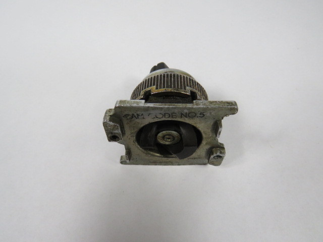 Cutler-Hammer 10250T1325 Selector Switch Operator Only 3-Position CAM5 USED