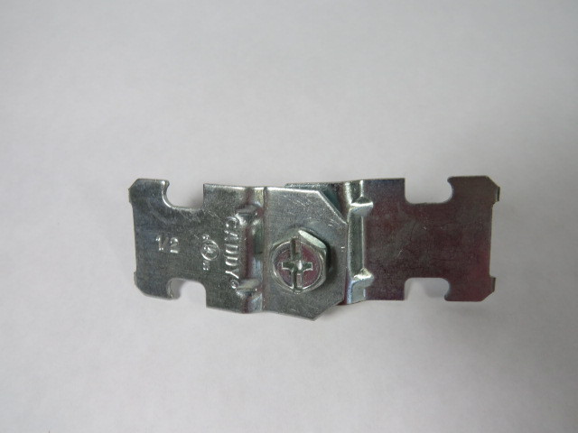 Caddy SK8 Conduit Strut Clamp 1/2" Lot of 22 USED