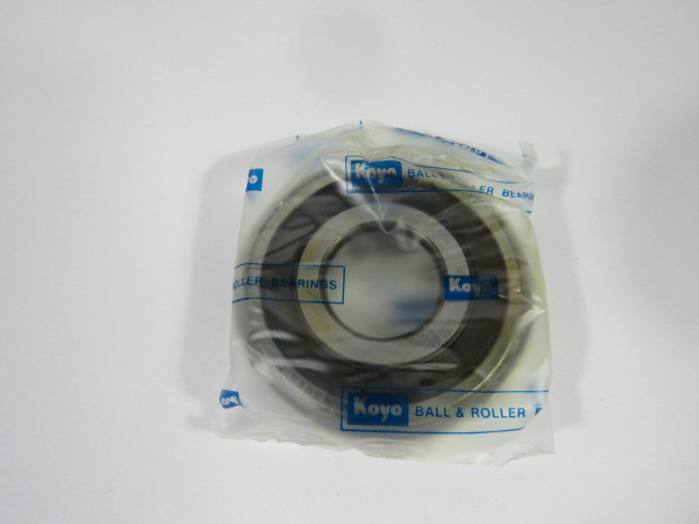 Koyo 6305-2RSNR Bearing OD 65mm ID 25mm ! NEW !