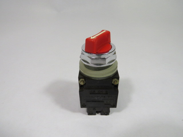 General Electric CR104B32203 Red Selector Switch 2NO/2NC 2-Position USED