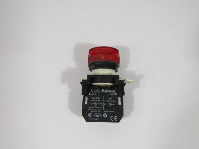 Cutler-Hammer E22H2X4 Red Indicating Light 240V 2.2W USED