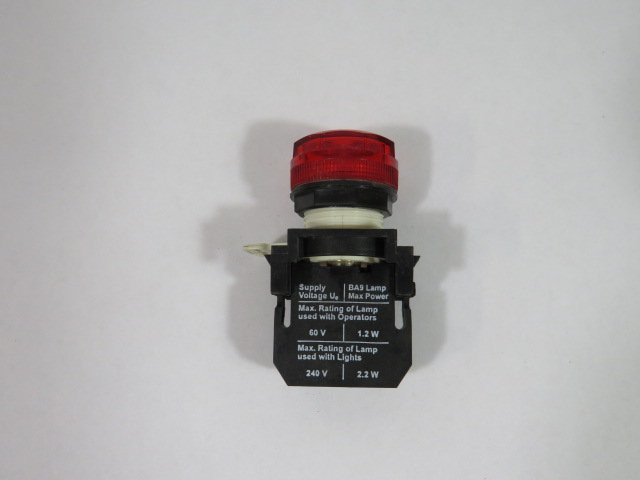 Cutler-Hammer E22H2X4 Red Indicating Light 240V 2.2W USED