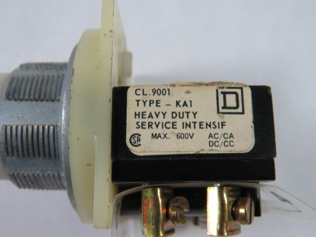 Square D 9001-KR3RH13 Red Push Button 600V 1NO/1NC USED