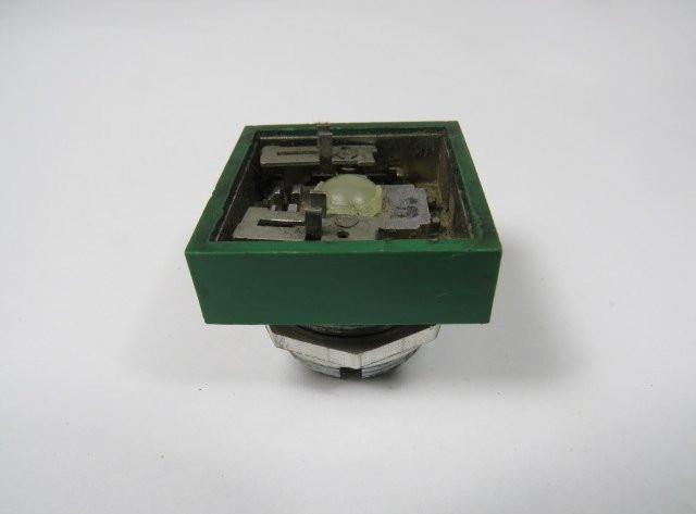 Cutler-Hammer E30EA Two Button Operator w/ Indicating Light No Lens USED