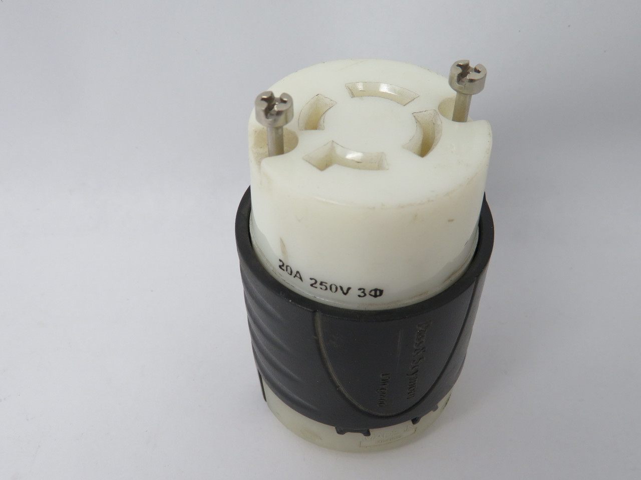 Pass & Seymour L1520C White Turnlok Connector 20A 250V 4W 3P USED