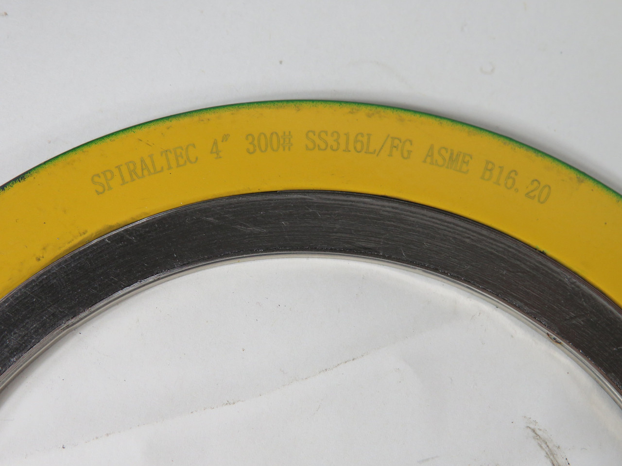 Spiraltec ASME B16.20-4" Spiral Wound Gasket SS316/FG 4" 300# SHELF WEAR NOP