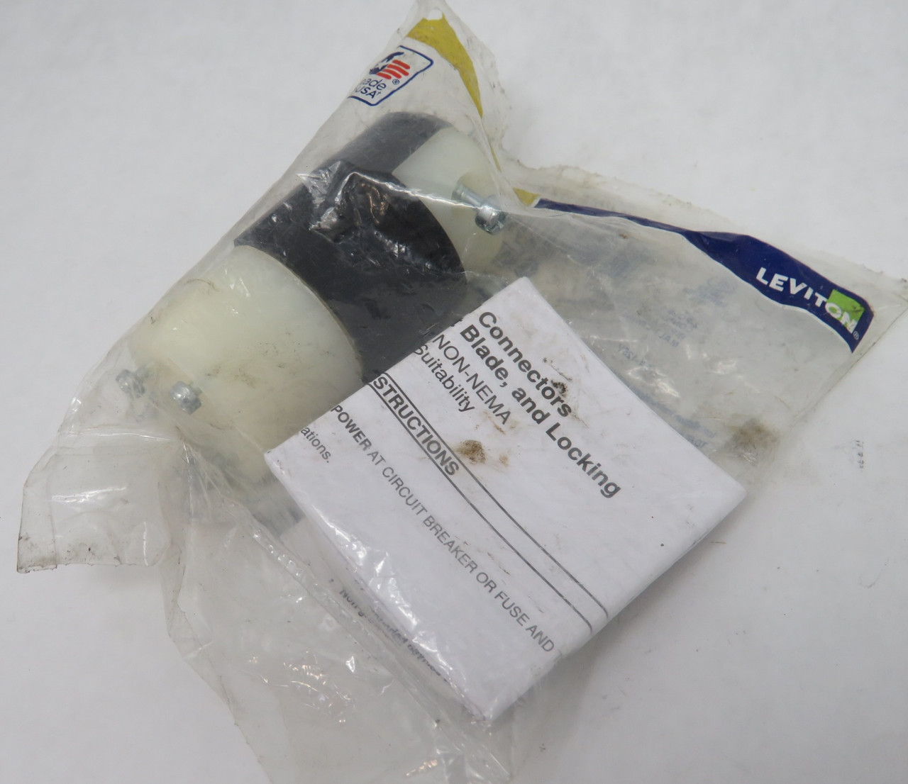 Leviton 4729-C Locking Connector L5-15R 15A 125V 3W 2P DIRTY BAG NWB