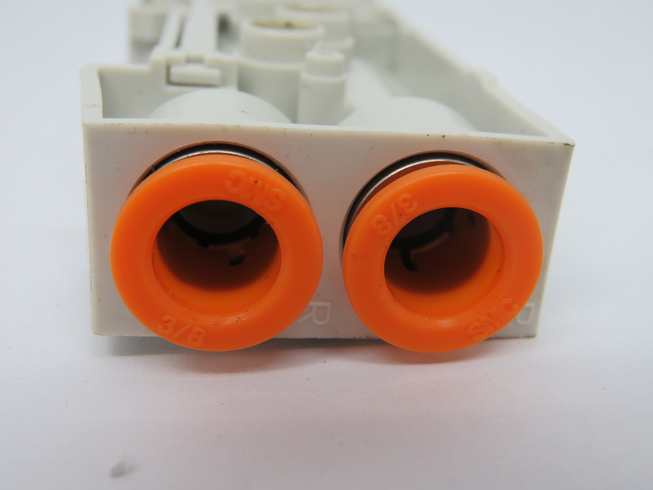 SMC SX5000-50-1A-N11 Manifold Block Assembly 3/8" Fitting USED