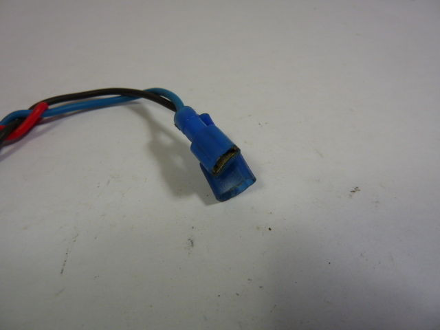 Omron D2VW-5L1B-1M Miniature Basic Switch 5A 125/250VAC USED