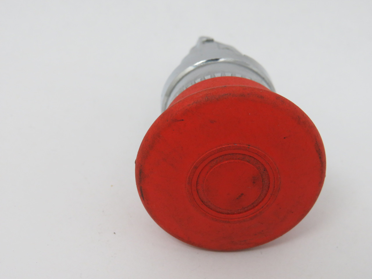 Telemecanique ZB2-BT4 Pull-Pull 40mm Metal Mushroom Operator USED