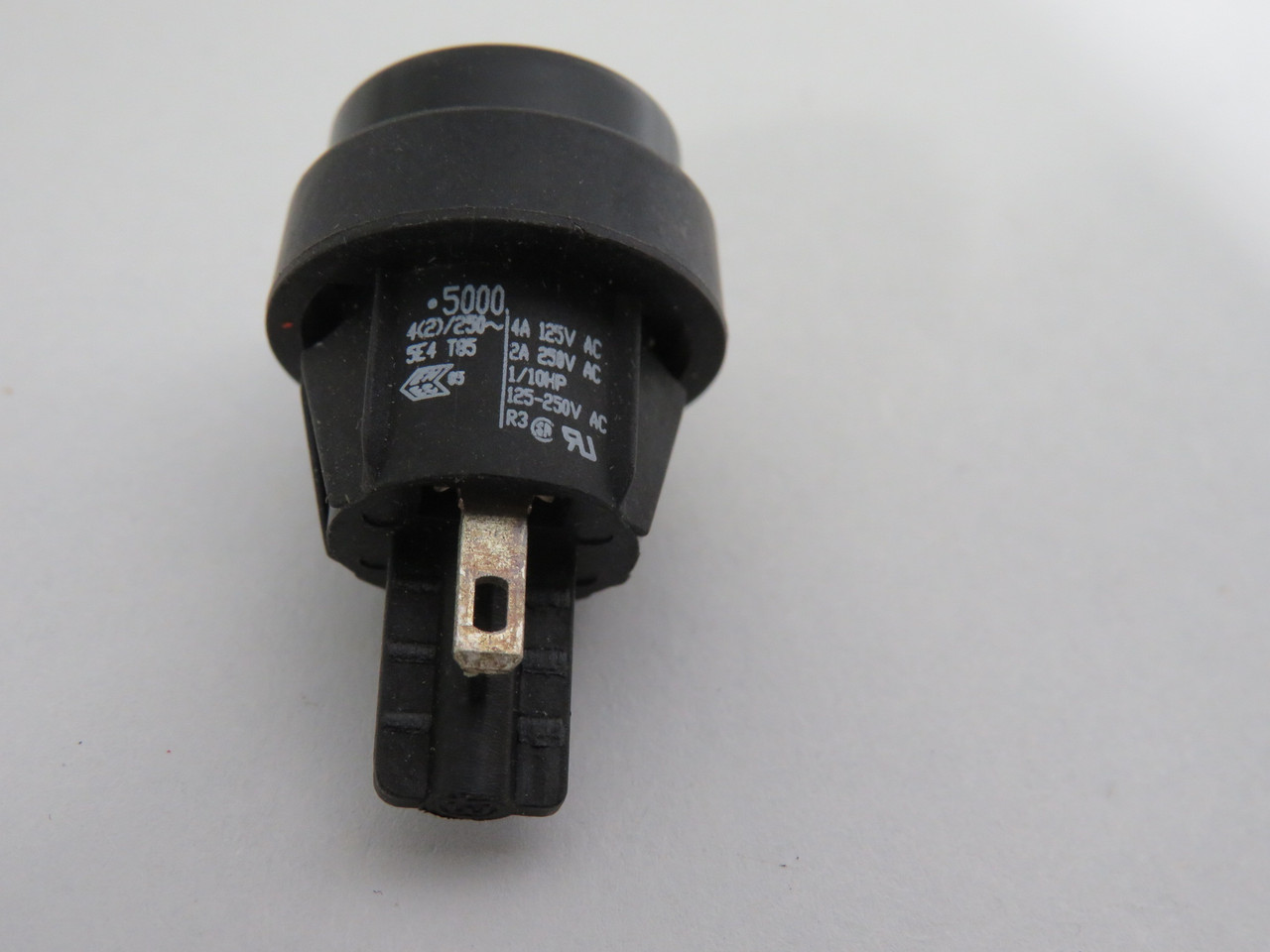 Marquardt 5000.0104 Black Momentary Push Button SPST 4A 125VAC 3A 250VAC USED